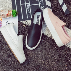 Women Sneakers Leather Trend Casual Flats  Fashion Comfort Slip-on