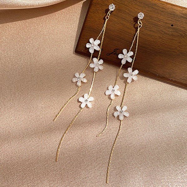 Style Long Daisy Flower Earrings Style