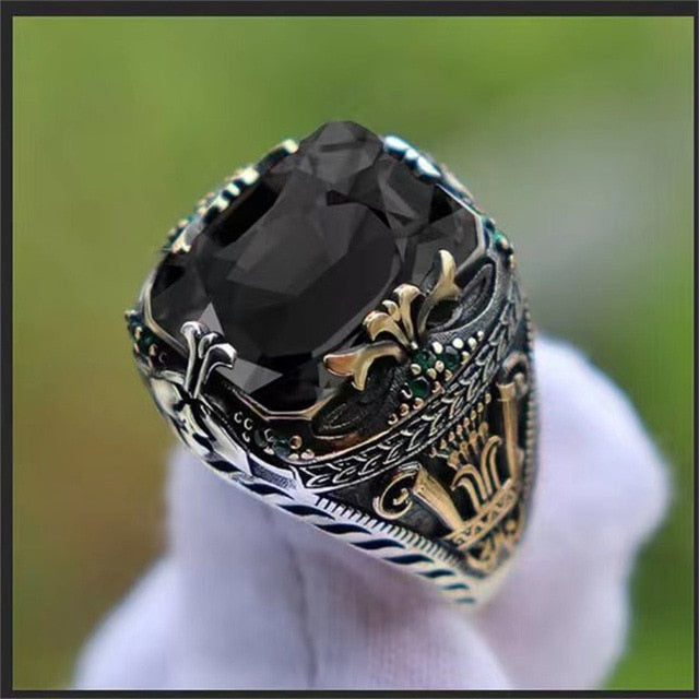 Retro Ancient Silver Color Carved Ring