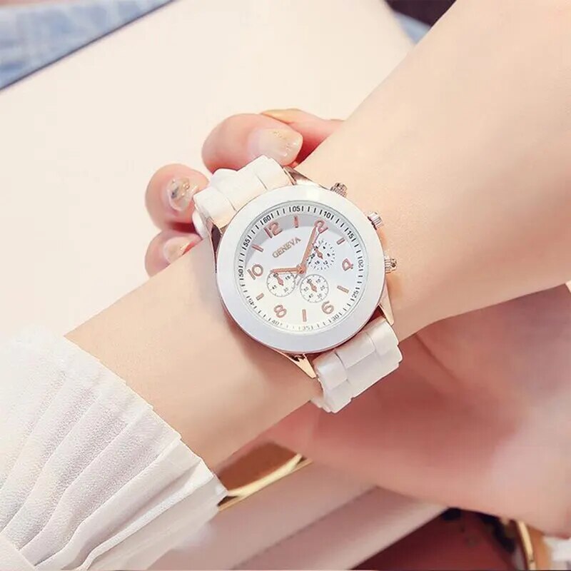 Fashion Women Silicone Quartz Watch Ladies