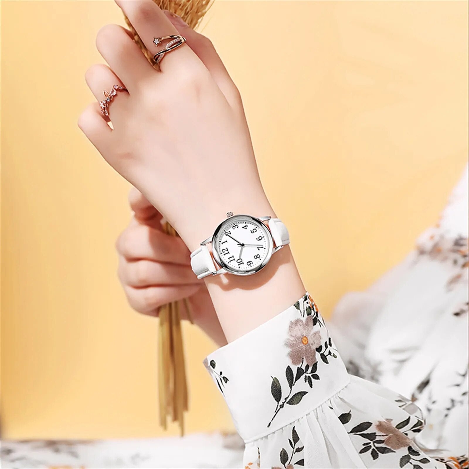 Quartz Simple-Dial Women Quartz Fine Watch