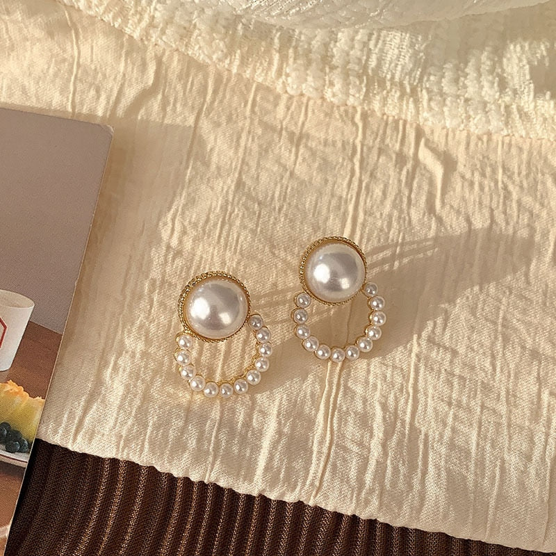 Simple Female Ear Clip Without Ear Hole Retro Pearl Earrings