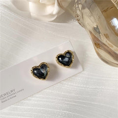 Trendy Vintage Heart Earring Women Classic  Stud Earrings