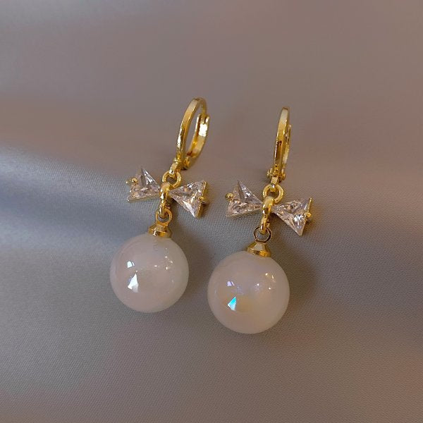 Pearl Moon Asymmetric Water Drop Earrings