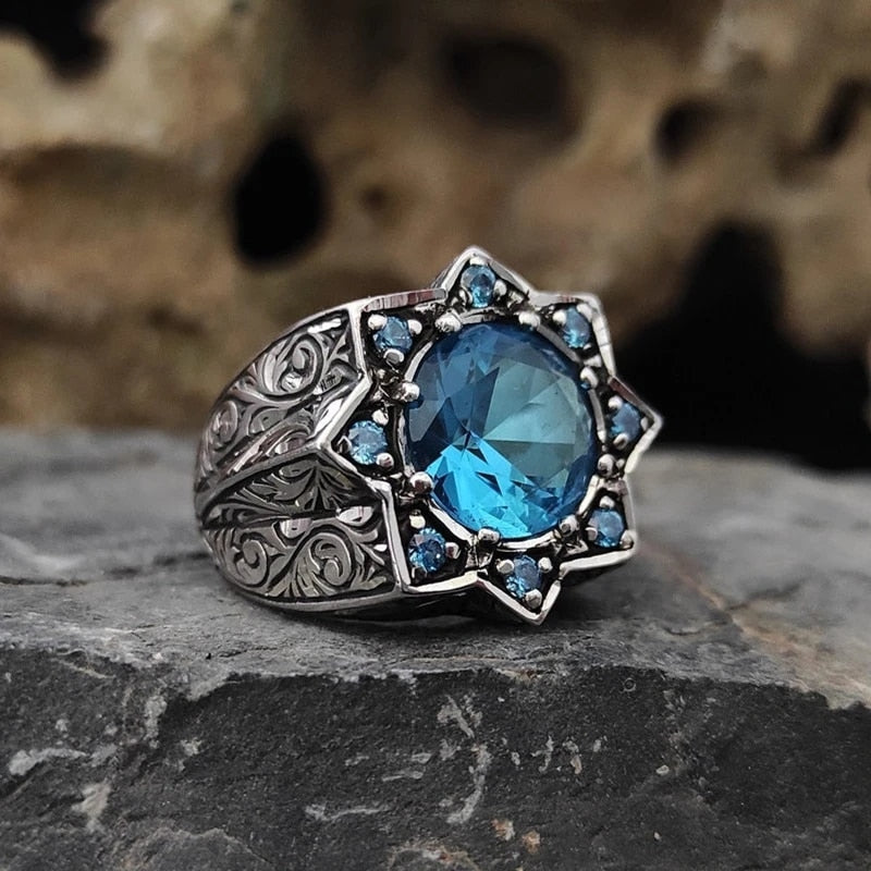 Retro Ancient Silver Color Carved Ring