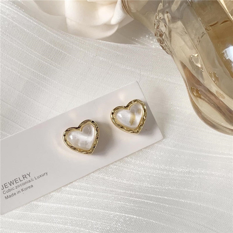 Trendy Vintage Heart Earring Women Classic  Stud Earrings