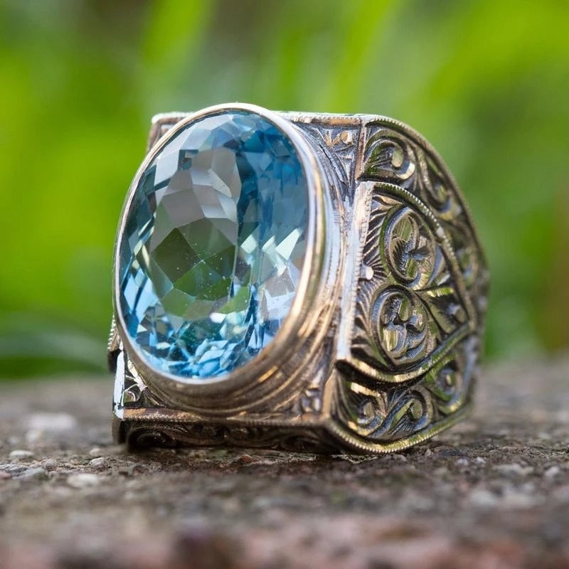 Retro Ancient Silver Color Carved Ring